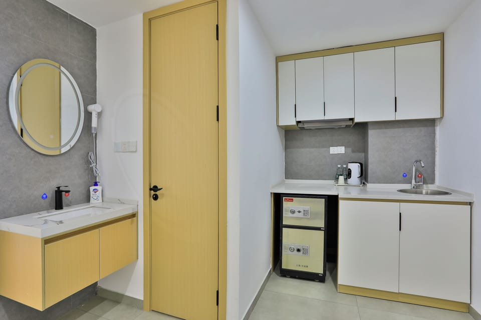Standard Double Room | Blackout drapes, free WiFi, bed sheets