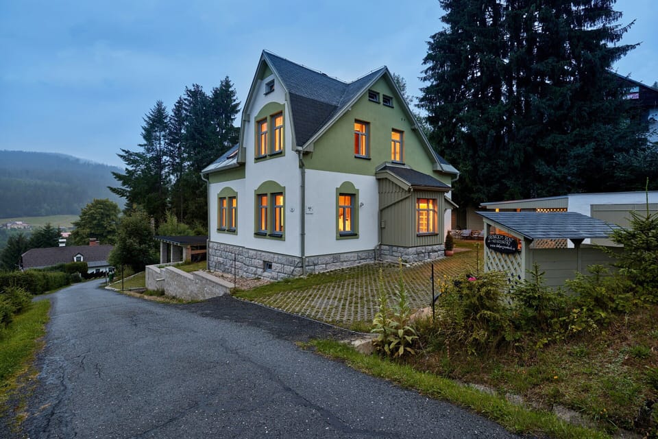 Villa | Exterior