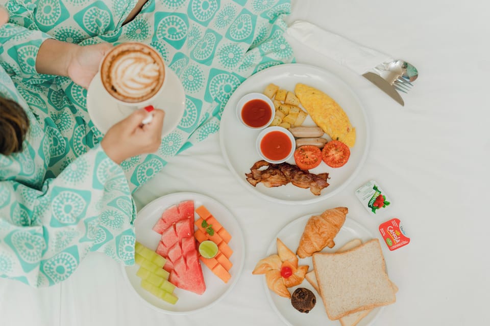 Daily buffet breakfast for a fee