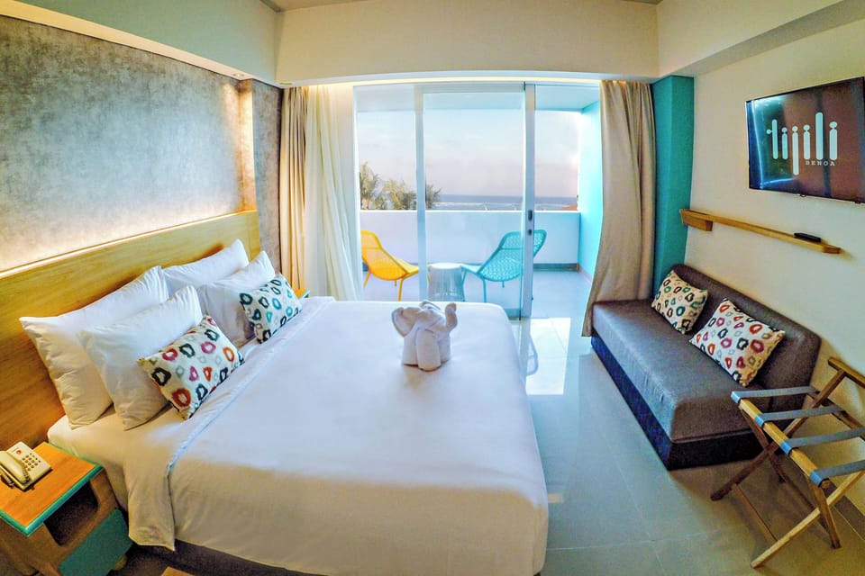 Double Room, Sea View | Premium bedding, pillowtop beds, in-room safe, desk