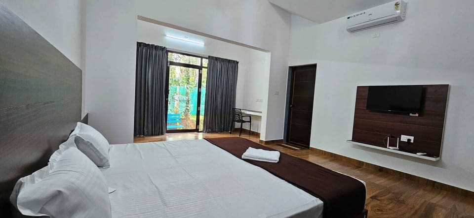 Deluxe Single Room, Garden View | Free WiFi
