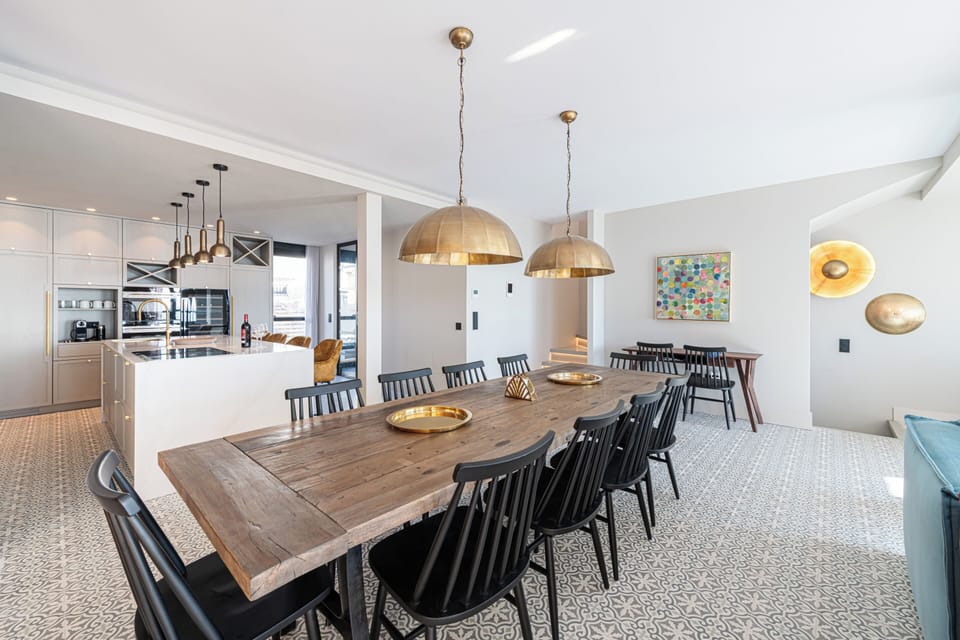 Deluxe House, Sea View | Dining room