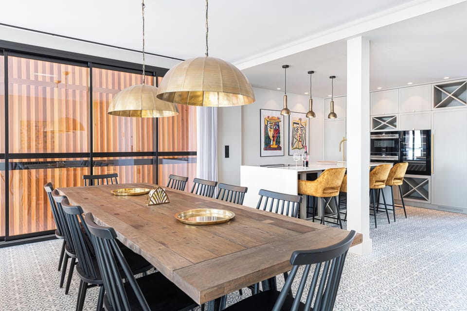 Deluxe House, Sea View | Dining room