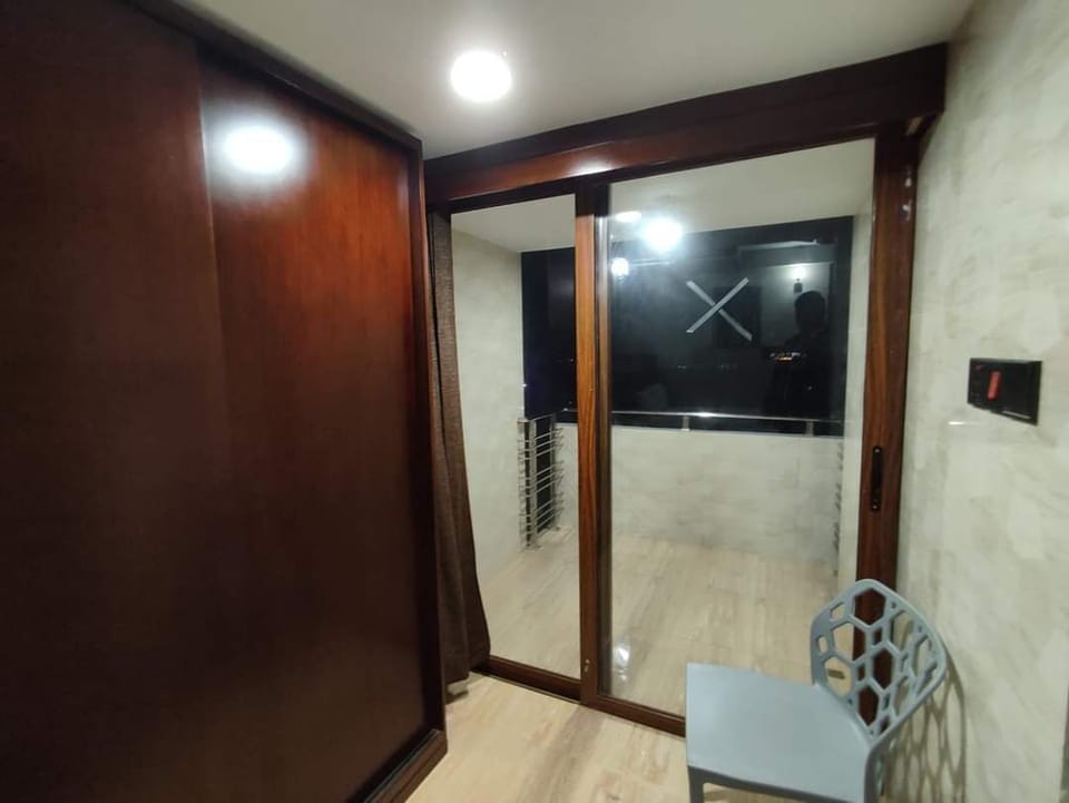 In-room safe, desk, laptop workspace, free WiFi