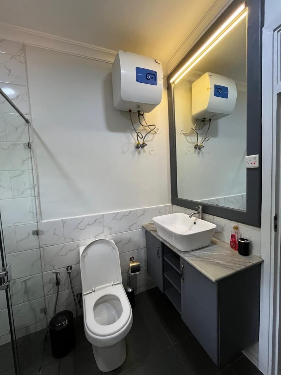 Separate tub and shower, free toiletries, bathrobes, slippers
