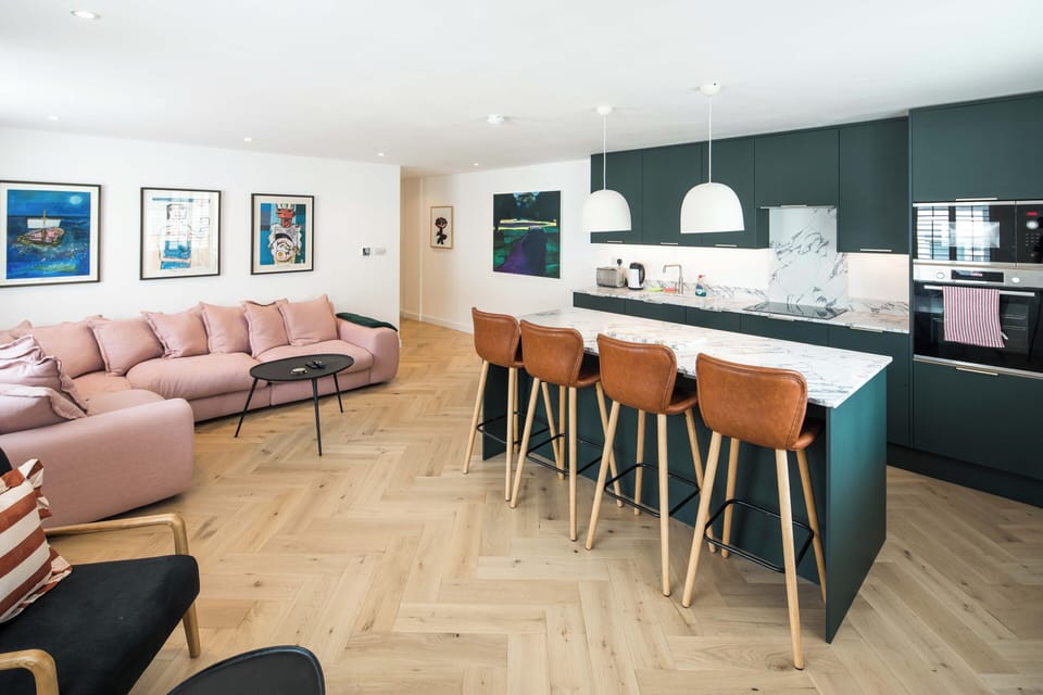 Classic Apartment | Private kitchen | Electric kettle