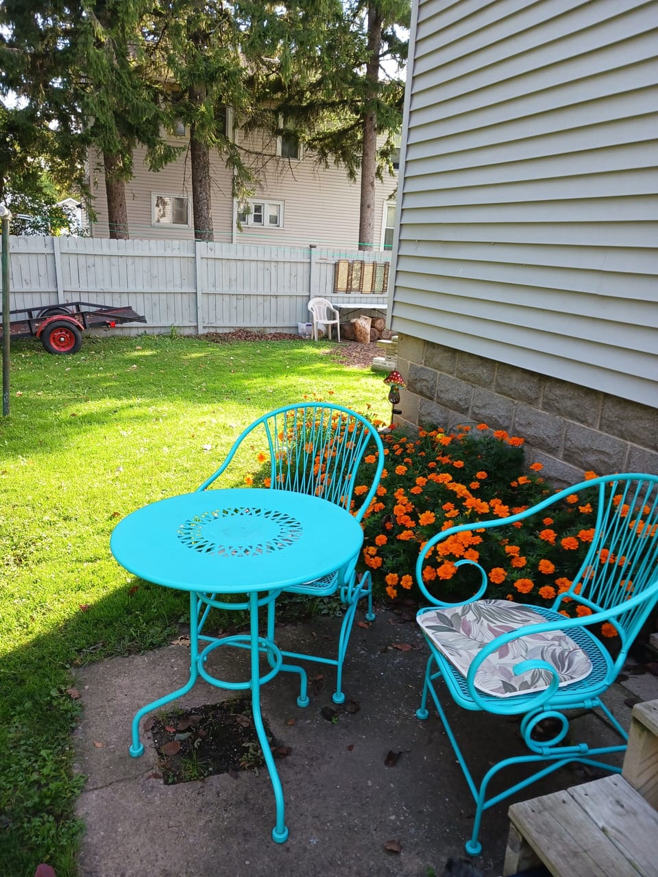 Outdoor seating. 