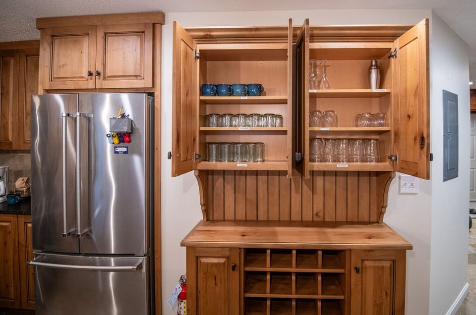 Plenty of glassware and barware.