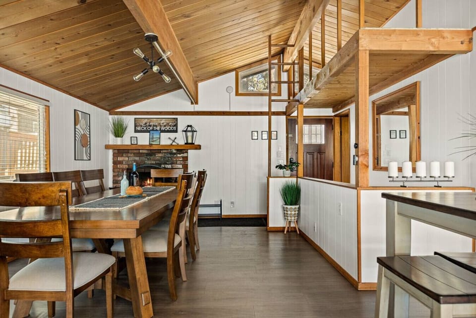 Large open dining room and kitchen space.