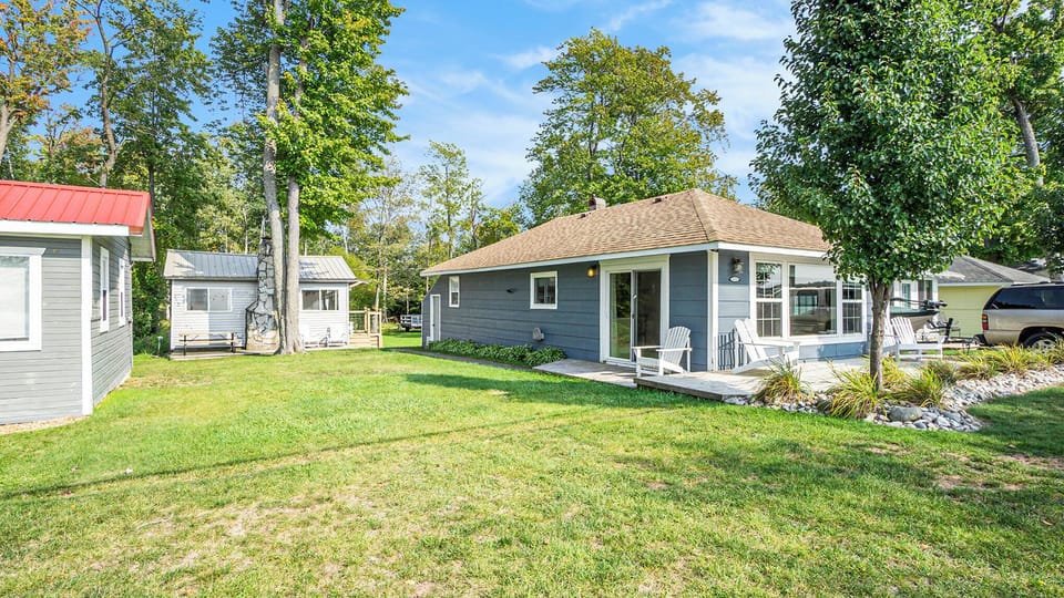 The front of the main cabin with the bunkhouse in the background.