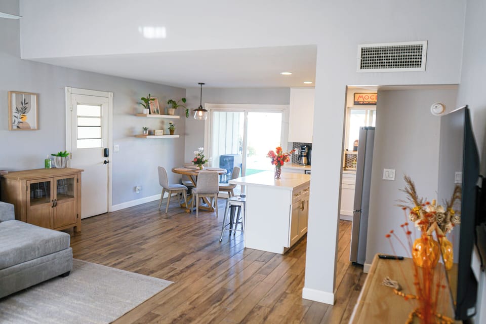 Dining area and kitchen 