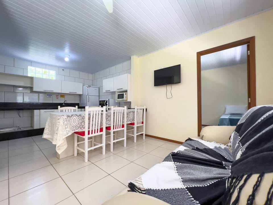 Apartment | Dining