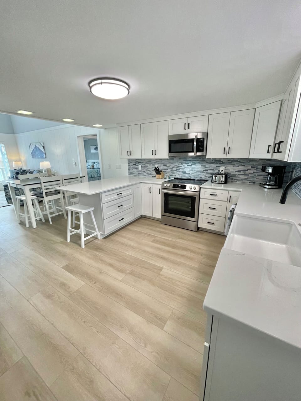 NEW kitchen