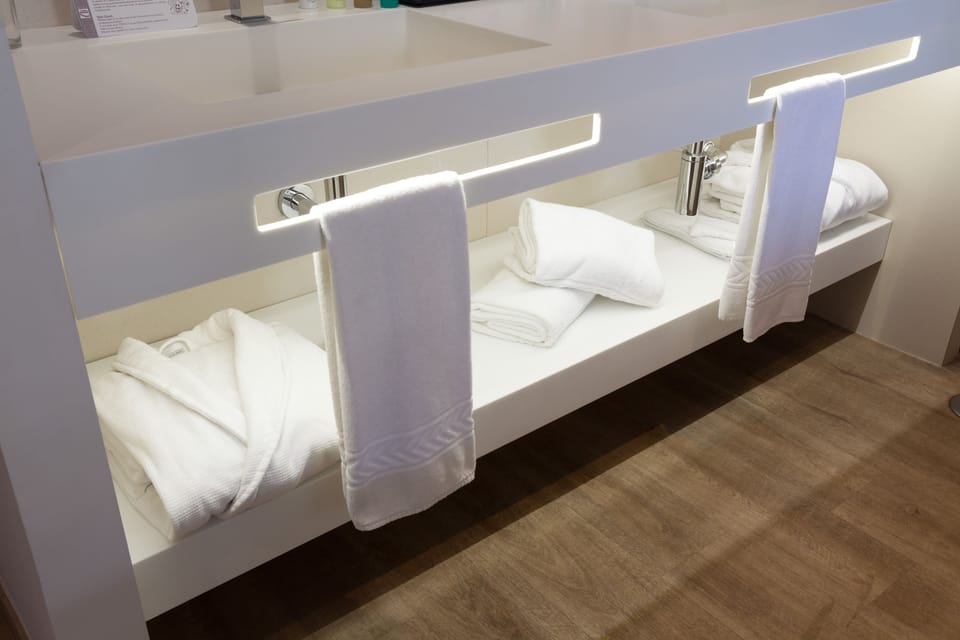 Double Romance room | Room amenity