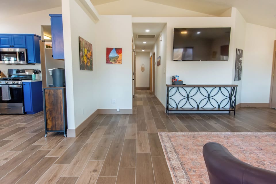 Hallway to bedrooms