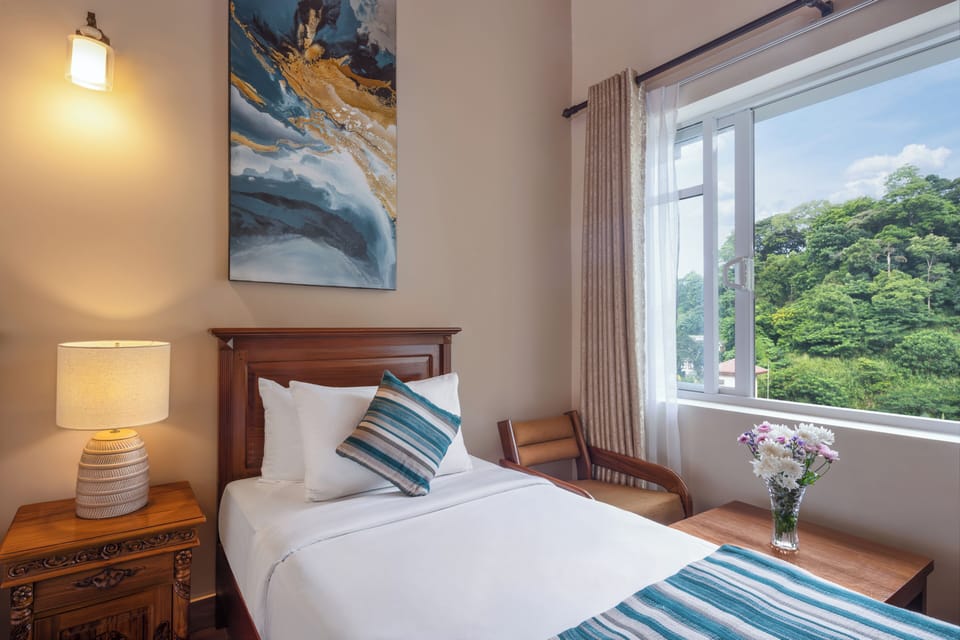 Luxury Quadruple Room | In-room safe, desk, laptop workspace, blackout drapes