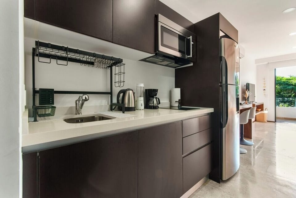 Apartment, 1 Bedroom, Balcony, City View | Private kitchen