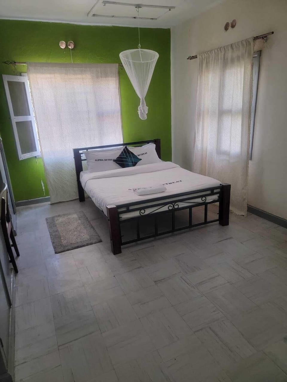 Double Room | Desk, laptop workspace, iron/ironing board, free WiFi