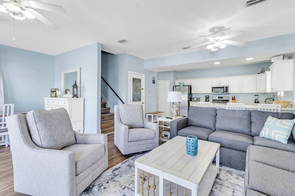 Summer Breeze B1 Gulf Shores, Alabama. 3 Bedrooms. 2.5 Bathrooms. Sleeps 10.