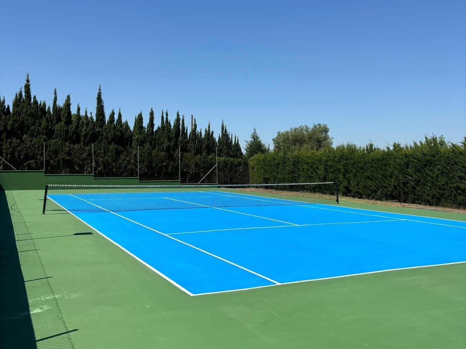 Sport court