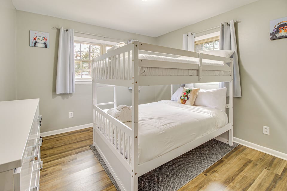 House (4 Bedrooms) | Interior