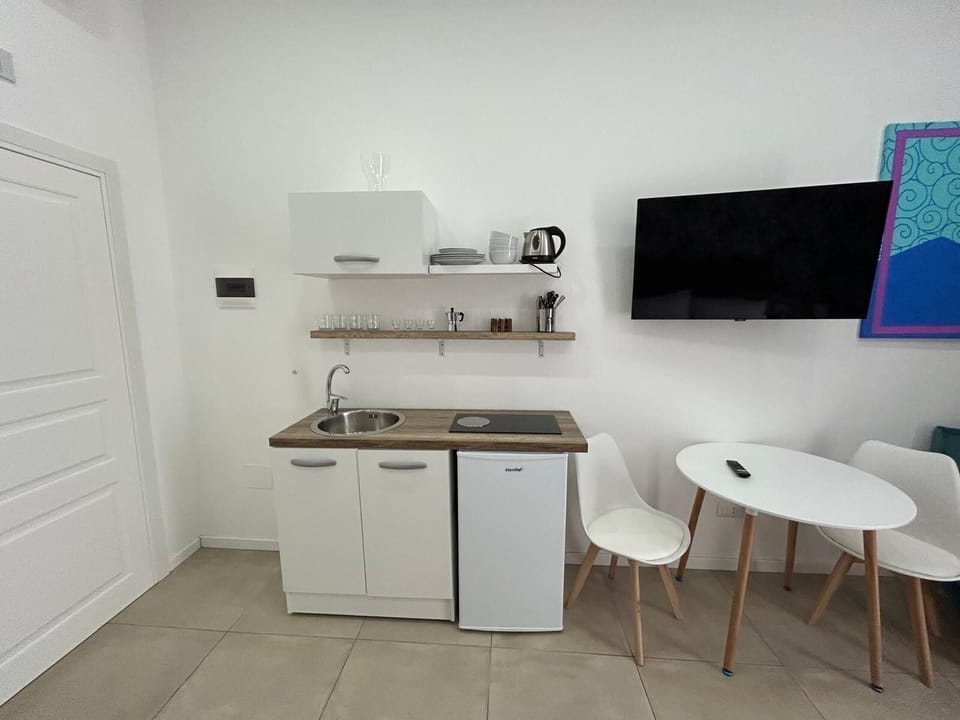 Superior Room | Private kitchen | Mini-fridge