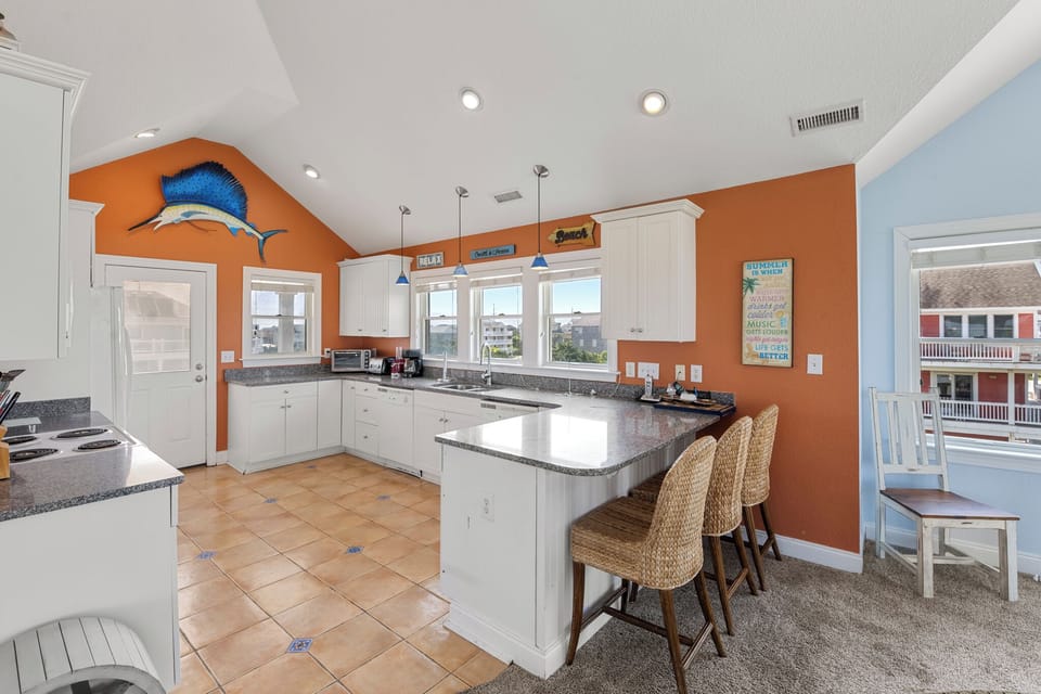 HISA03: Calypso | Top Level Kitchen