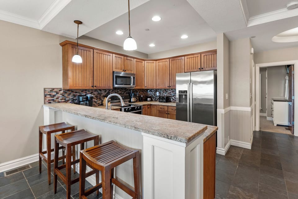 CSC3L: Sweet Escape | Top Level Kitchen