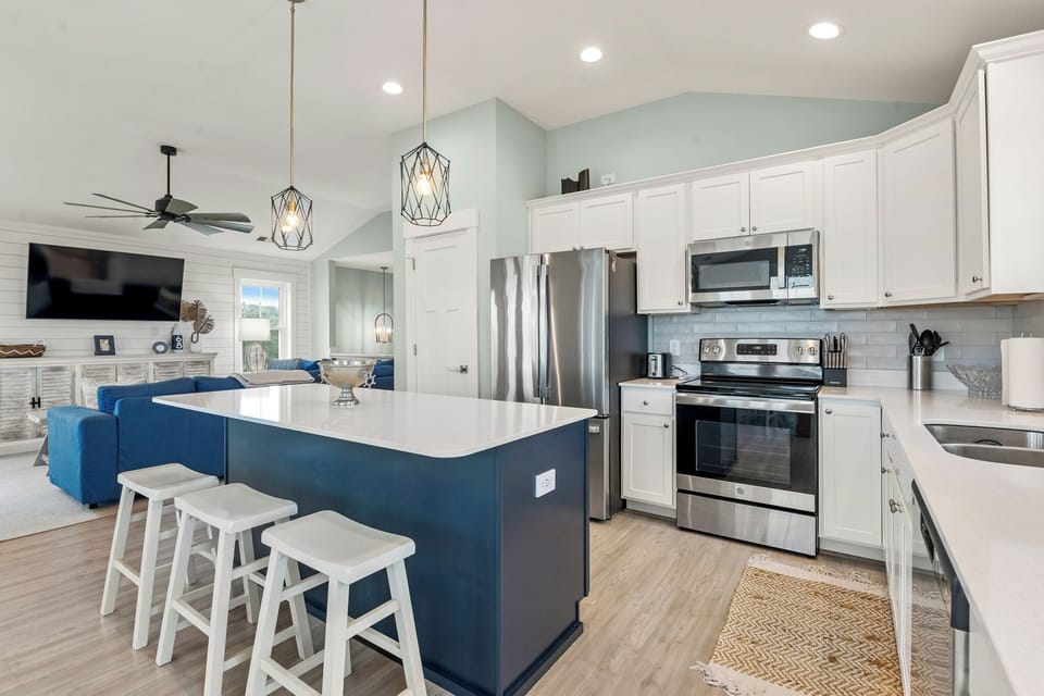 KDS6503: Crystal Cove | Top Level Kitchen