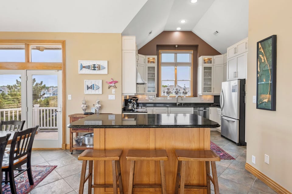 PI42: Sea Spot | Top Level Kitchen