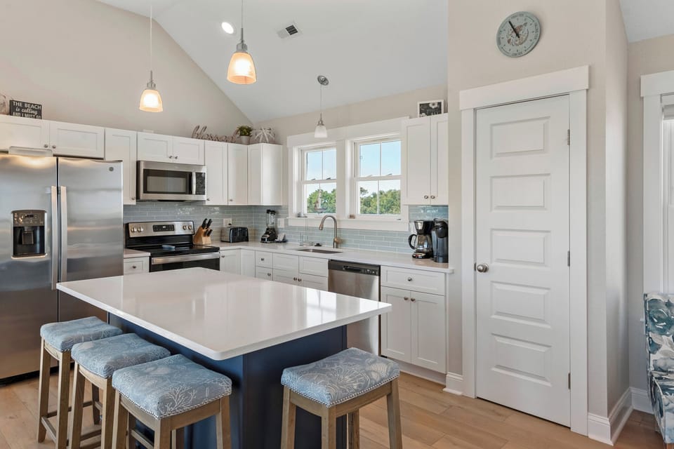 WR453: Fore Reel Life | Top Level Kitchen