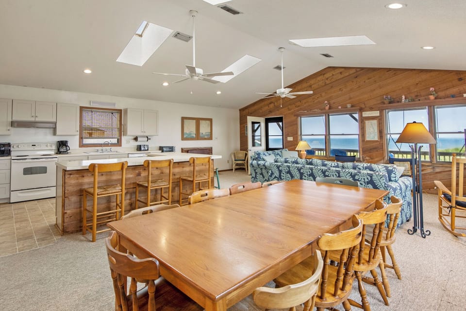 SN0623: Gillespie Cottage | Top Level Dining Area