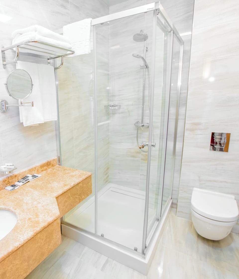 Economy Double Room, City View | Bathroom | Bathrobes, slippers