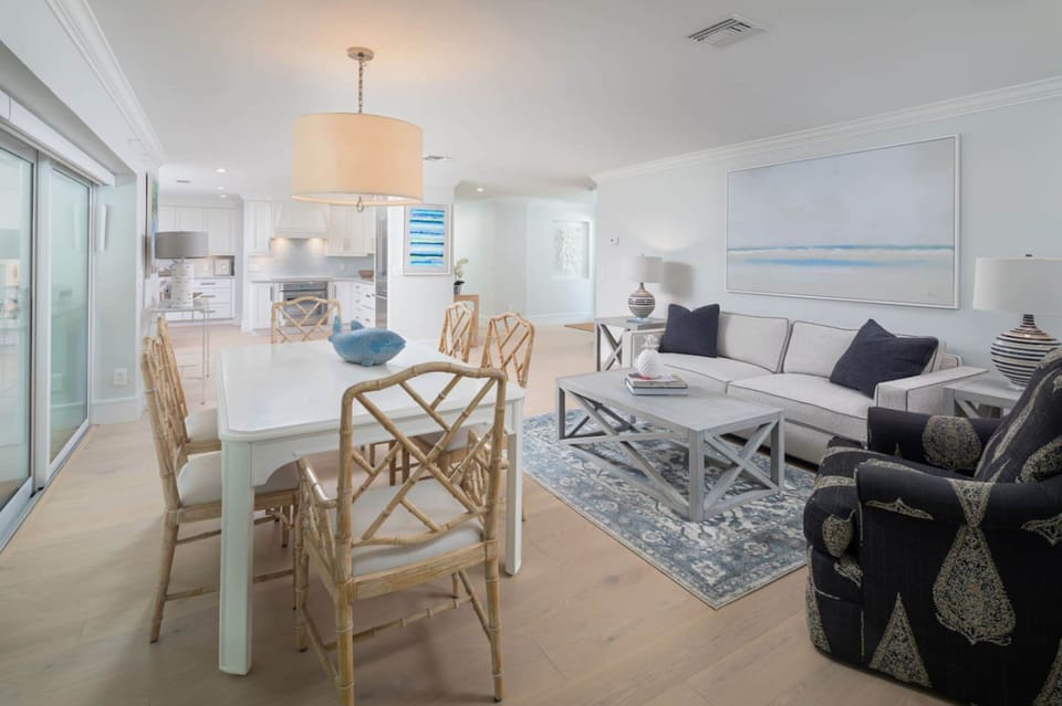 House | 4 bedrooms, desk