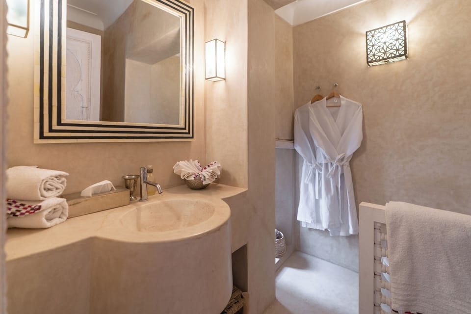 Double or Twin Room, 2 Twin Beds | Bathroom | Shower, hair dryer, slippers, towels
