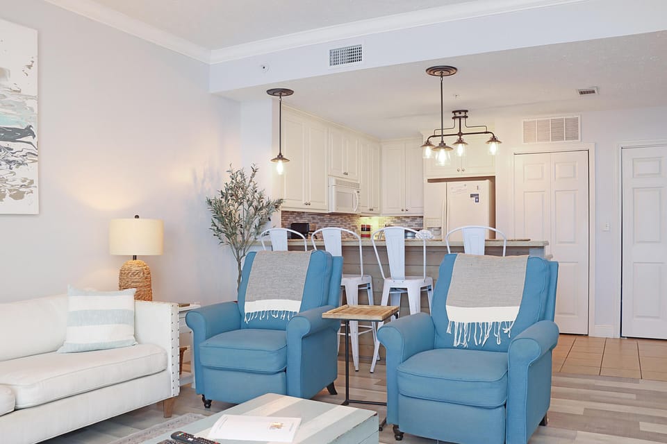 Condo, Multiple Beds (Summerhouse 309) | Living area