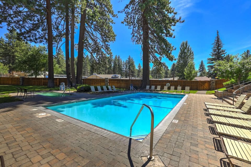 Community hot tub & pool #1