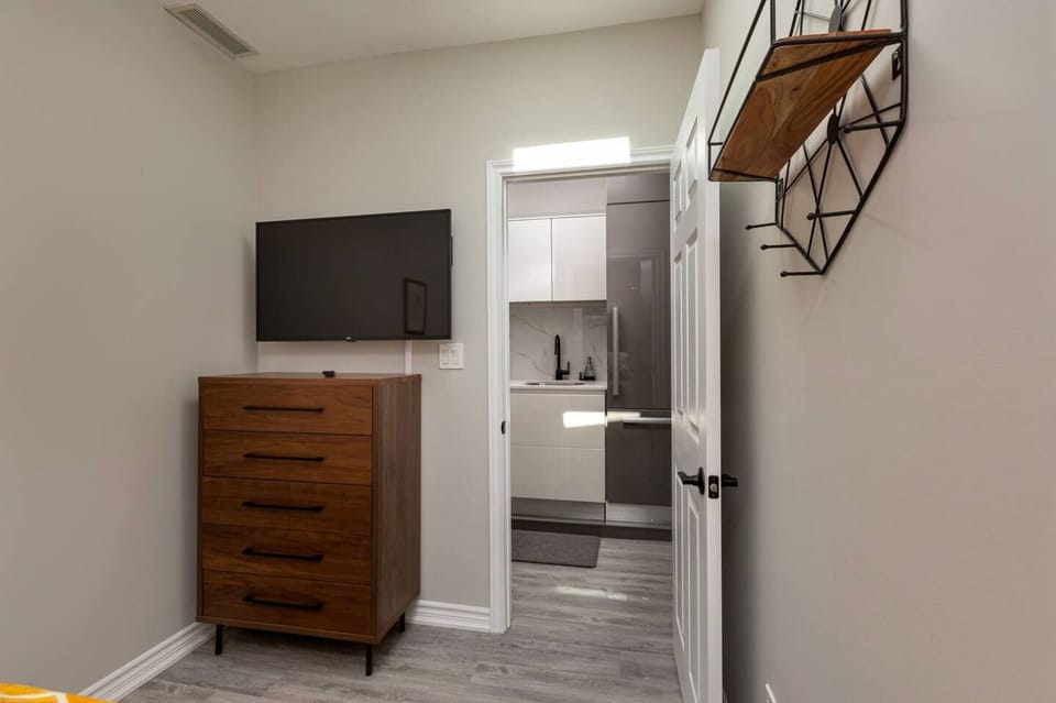 Double Bedroom with Smart TV 