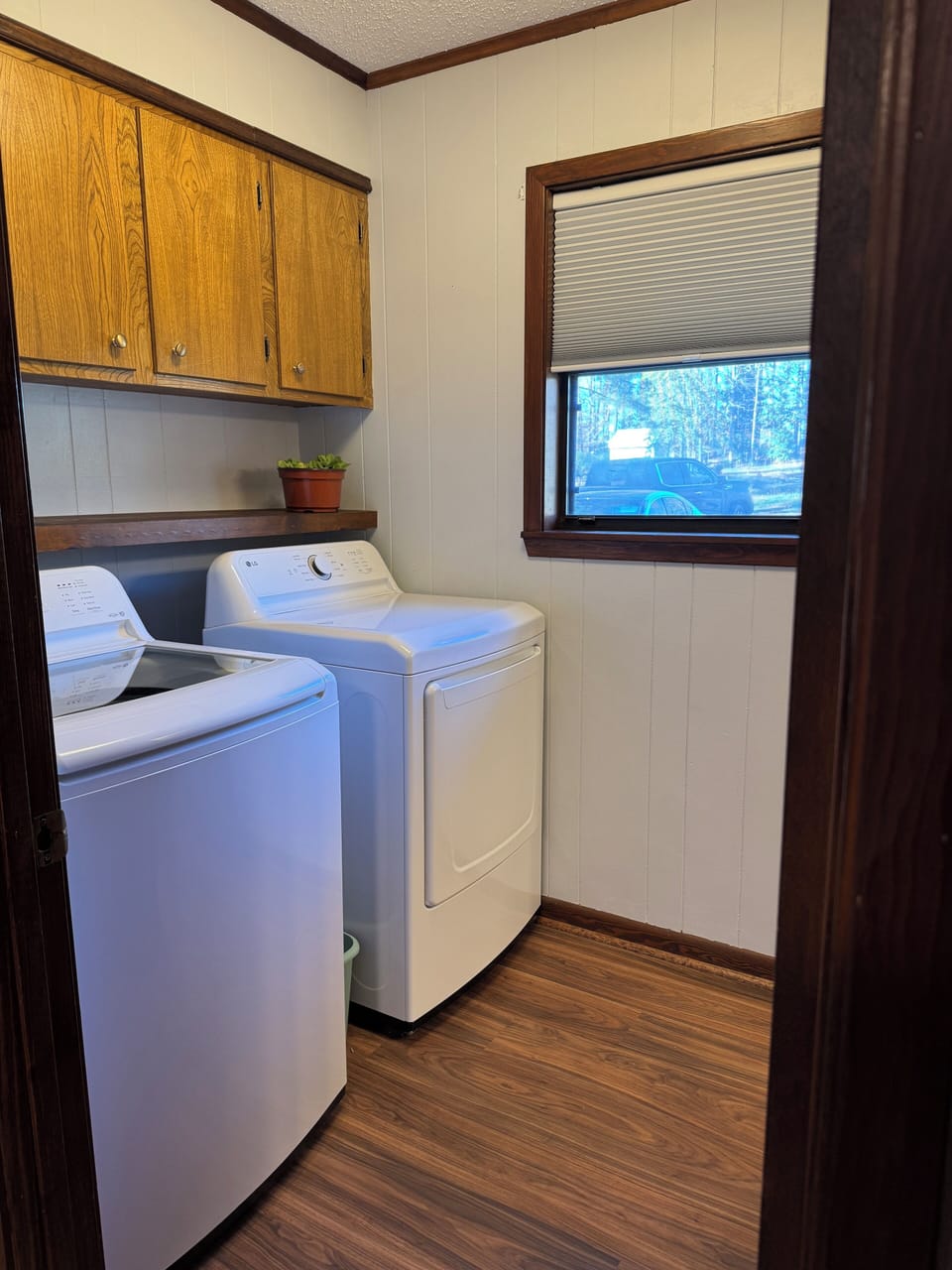 New washer and dryer. 1/2 bath located in this room.