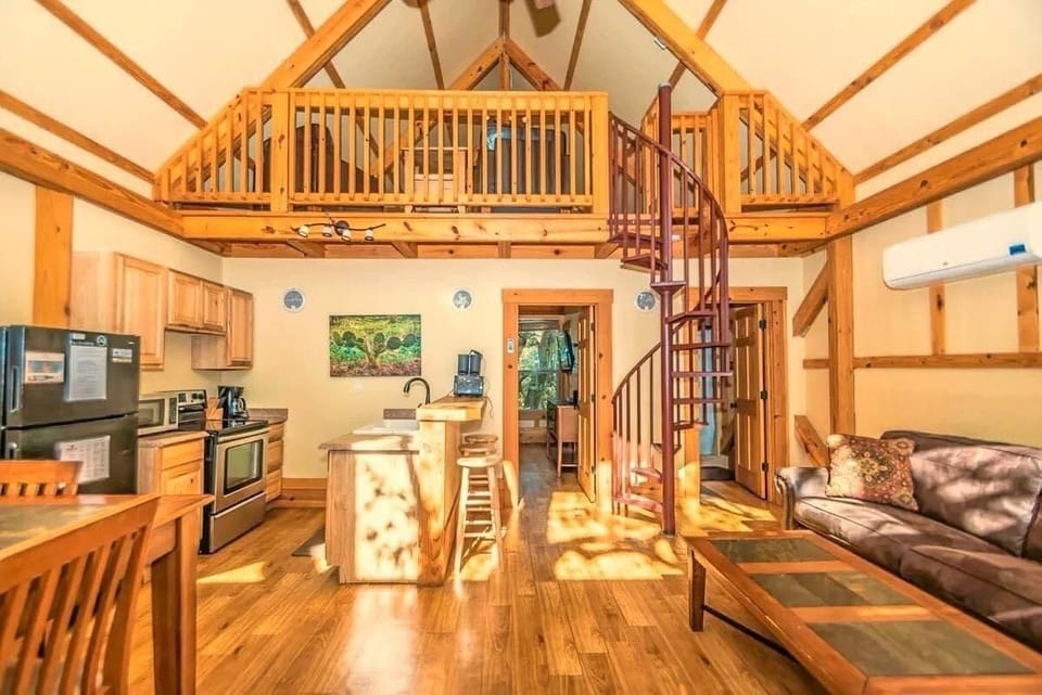 Family Tree House, River View | Living area