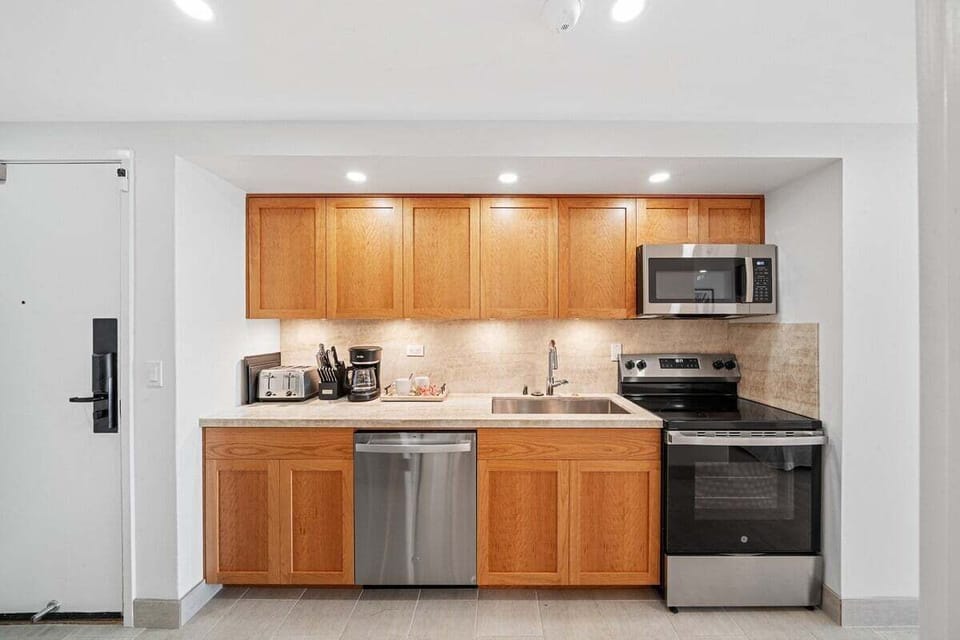 Kitchen with Full Cooking Setup