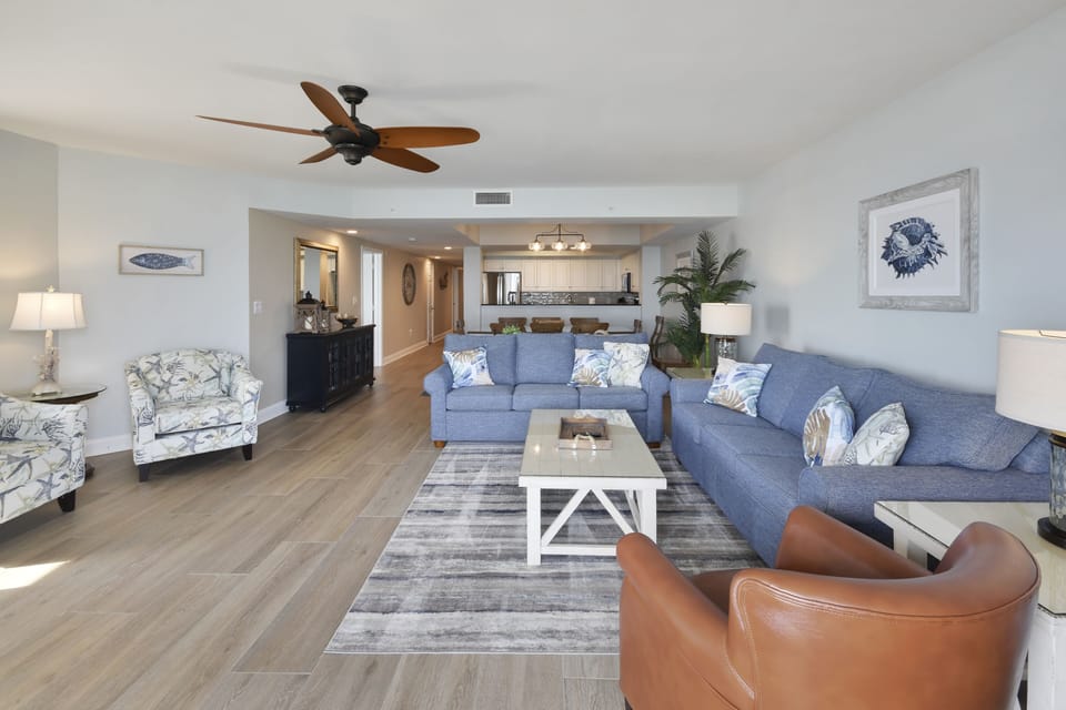 Condo, 5 Bedrooms | Living area | Smart TV, DVD player