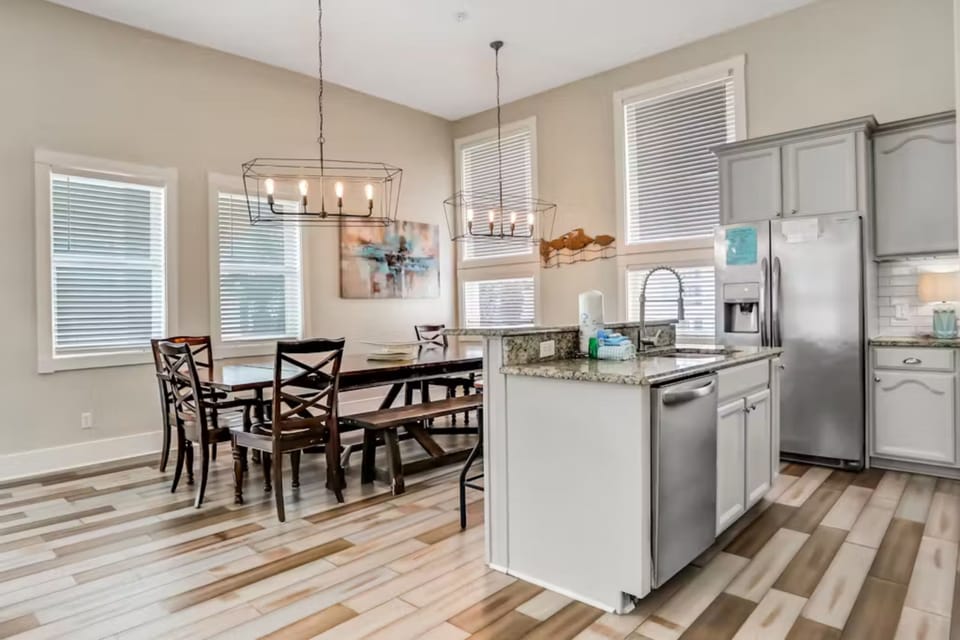4132 E Co Highway 30A