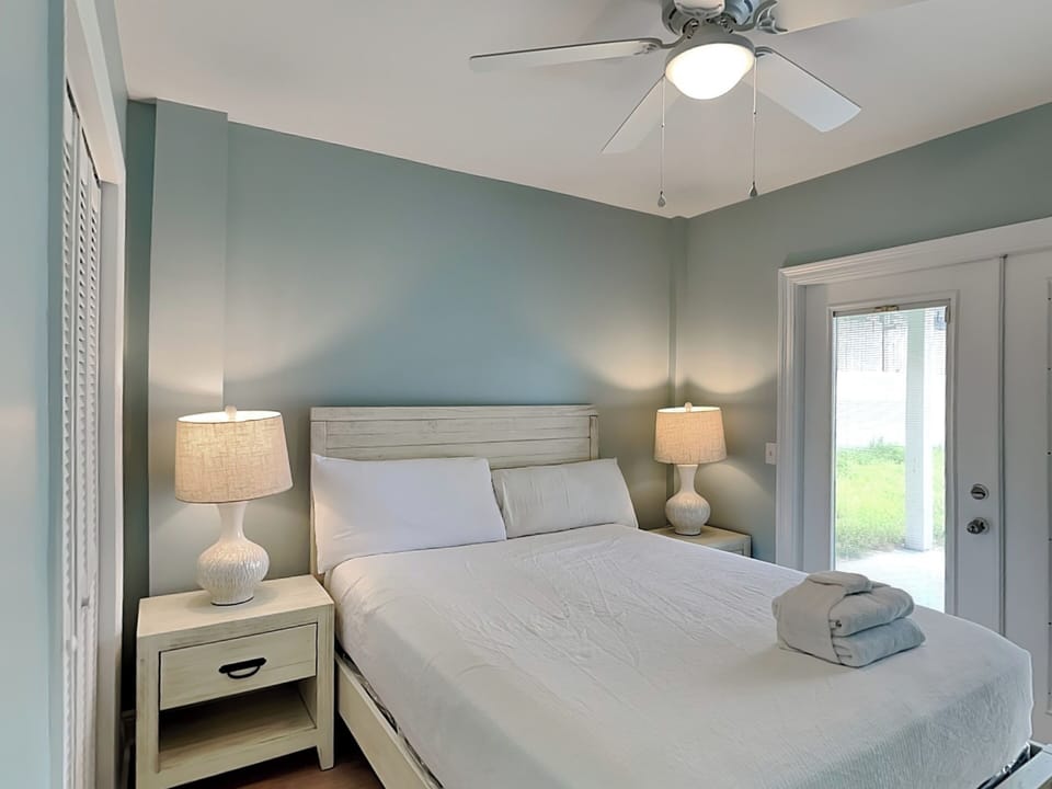 PC Beach Retreat A - Bedroom - King Bed