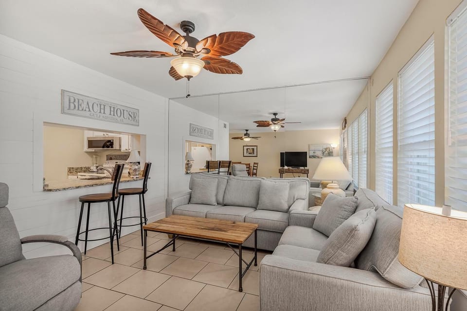 Living area with double sofas