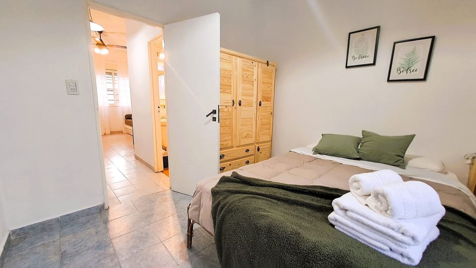 Bed,Bedroom