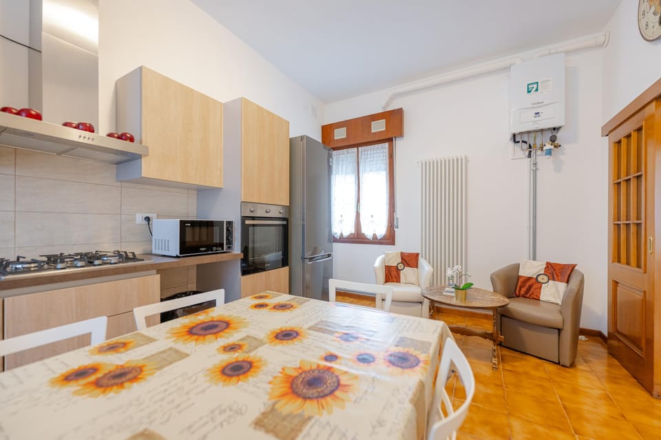 Comfort Condo | Private kitchen | Full-size fridge, microwave, oven, stovetop