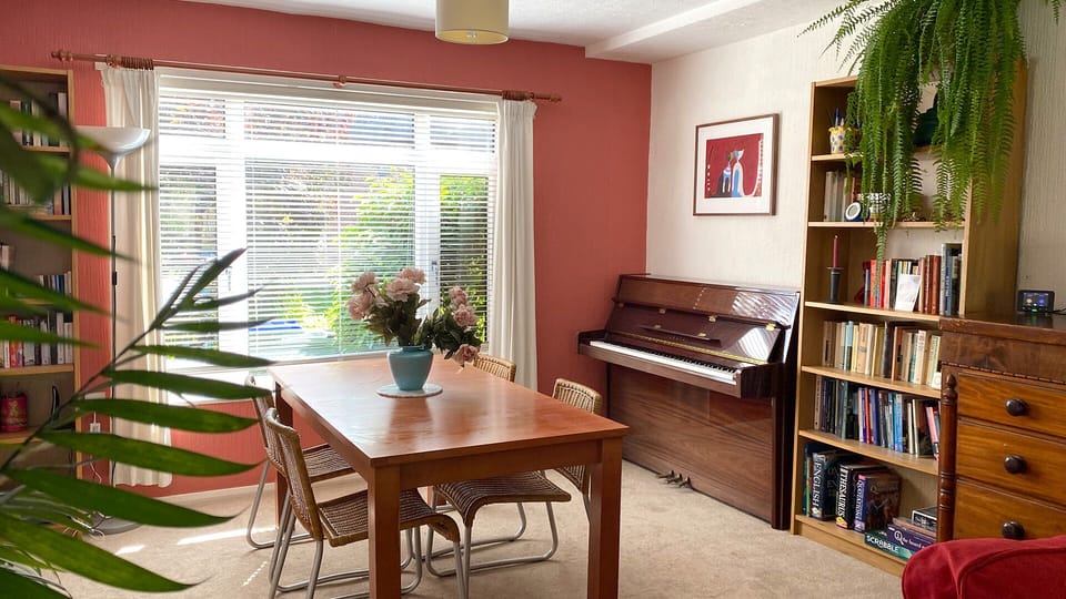 Classic House, Patio | Dining room
