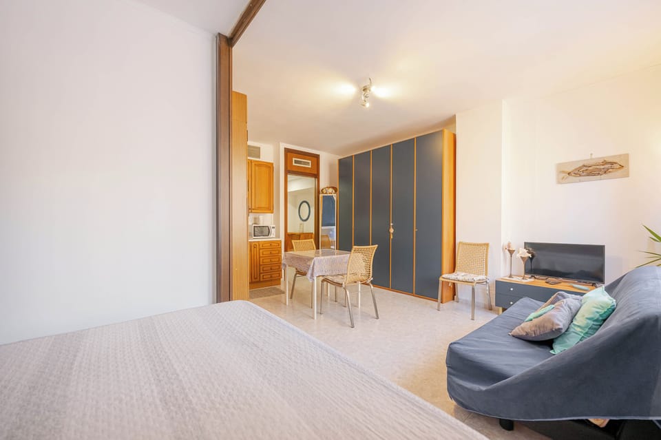 Basic Condo | Private kitchen | Full-size fridge, microwave, espresso maker, electric kettle