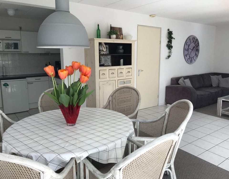 House | Dining